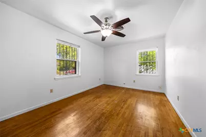 410 E Avenue B, Copperas Cove, TX 76522 - Photo 11