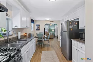 4633 Evelyn St, Corpus Christi, TX 78415 - Photo 9