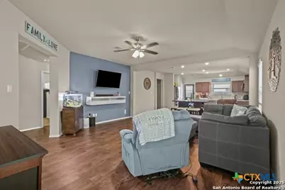 128 Field Ridge, New Braunfels, TX 78130 - Photo 3