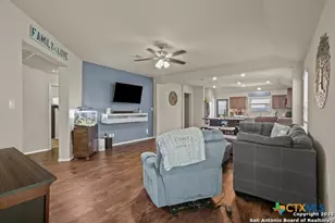 128 Field Ridge, New Braunfels, TX 78130 - Photo 3