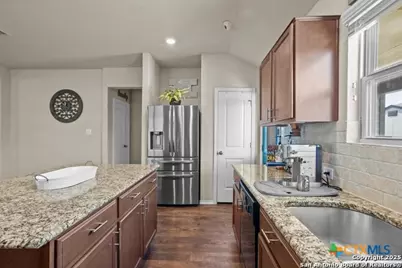 128 Field Ridge, New Braunfels, TX 78130 - Photo 11