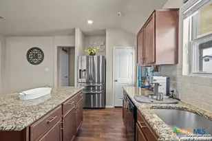 128 Field Ridge, New Braunfels, TX 78130 - Photo 11