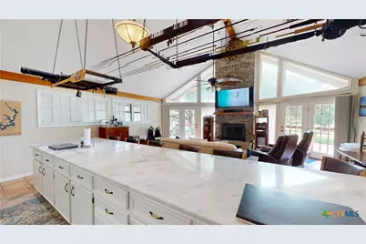 43 Twin Lakes Circle, Victoria, TX 77905 - Photo 11