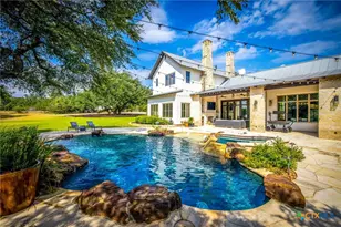 1945 Hoffmann Ln, New Braunfels, TX 78132 - Photo 15