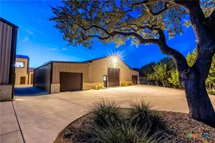 1945 Hoffmann Ln, New Braunfels, TX 78132 - Photo 7
