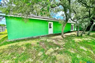 505 N 16th St, Port O'Connor, TX 77982 - Photo 3