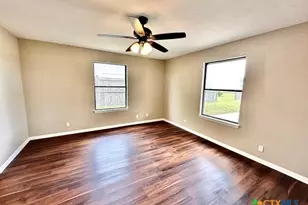 505 N 16th St, Port O'Connor, TX 77982 - Photo 9