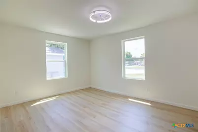 906 E Crestwood Drive, Victoria, TX 77901 - Photo 17