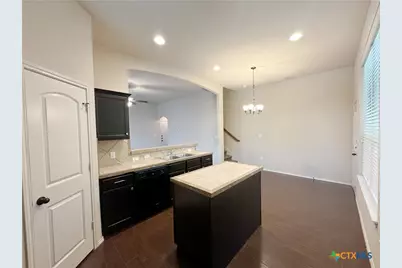 602 Creekside Circle, New Braunfels, TX 78130 - Photo 9