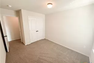 602 Creekside Cir, New Braunfels, TX 78130 - Photo 17