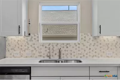 6533 Crockett Cove, Schertz, TX 78108 - Photo 17