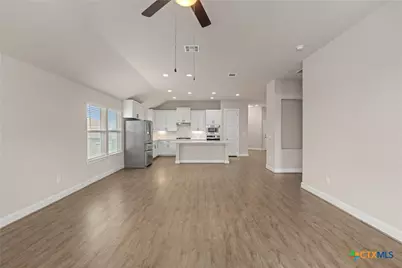 6533 Crockett Cove, Schertz, TX 78108 - Photo 9
