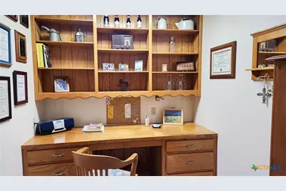 847 Oliver Road, Victoria, TX 77904 - Photo 17