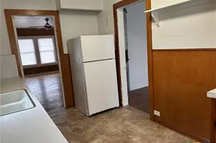 816 S Austin St, Seguin, TX 78155 - Photo 9