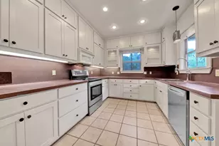 1210 Whispering Woods Trail, New Braunfels, TX 78132 - Photo 43