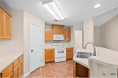 409 Newhaven Street, Victoria, TX 77904 - Photo 3