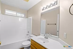 409 Newhaven St, Victoria, TX 77904 - Photo 19