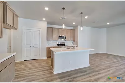 947 Cloudy Sky Road, New Braunfels, TX 78130 - Photo 7