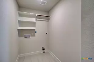 947 Cloudy Sky Rd, New Braunfels, TX 78130 - Photo 17