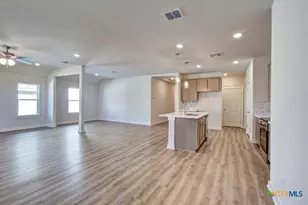 947 Cloudy Sky Rd, New Braunfels, TX 78130 - Photo 11