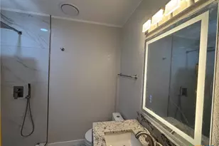 2502 E Poplar Ave, Victoria, TX 77901 - Photo 5