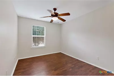 109 Comal Cove, Elgin, TX 78621 - Photo 13