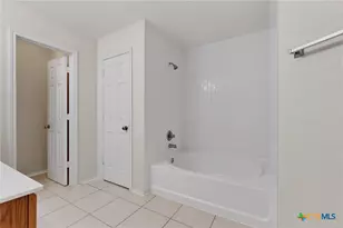 109 Comal Cove, Elgin, TX 78621 - Photo 9