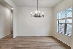 718 Eagle Claw Dr, Salado, TX 76571 - Photo 5