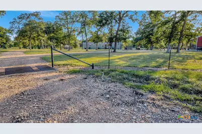 2698 County Road 284, Edna, TX 77957 - Photo 21