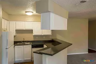 2405 S 13th St, Temple, TX 76504 - Photo 7