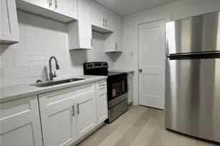 201 Lowery Dr, Port Lavaca, TX 77979 - Photo 3