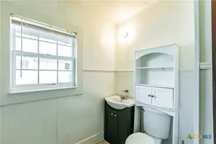 1500 E Main St, Gatesville, TX 76528 - Photo 33