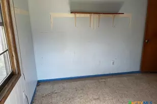 228 N Carroll Dr, Gatesville, TX 76528 - Photo 37