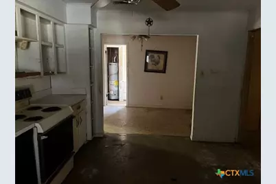 228 N Carroll Drive, Gatesville, TX 76528 - Photo 5