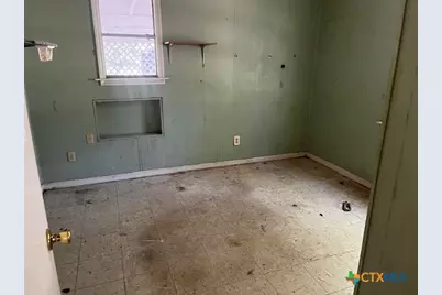 228 N Carroll Drive, Gatesville, TX 76528 - Photo 17