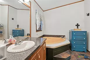 100 Park Meadow Dr, Cibolo, TX 78108 - Photo 17