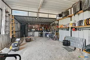 100 Park Meadow Dr, Cibolo, TX 78108 - Photo 23