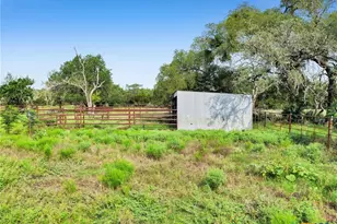 301 County Rd 253, Bertram, TX 78605 - Photo 25