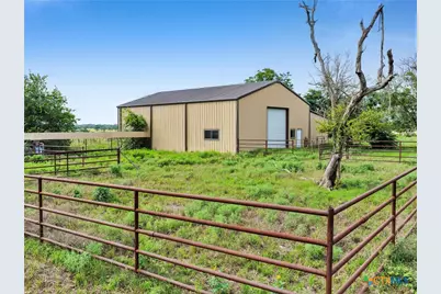 301 County Road 253, Bertram, TX 78605 - Photo 23