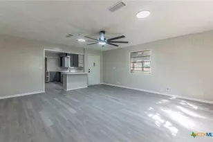 574 Oaklawn Dr, Rockdale, TX 76567 - Photo 5