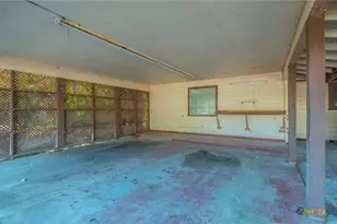 574 Oaklawn Dr, Rockdale, TX 76567 - Photo 23