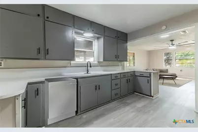 574 Oaklawn Drive, Rockdale, TX 76567 - Photo 7