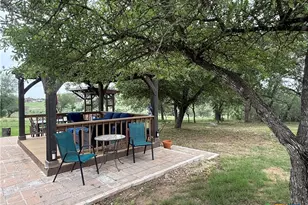 121 Carrizo Rdg, Floresville, TX 78114 - Photo 41