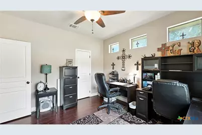 121 Carrizo Ridge, Floresville, TX 78114 - Photo 31
