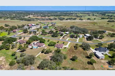 121 Carrizo Ridge, Floresville, TX 78114 - Photo 41