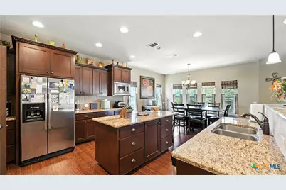 121 Carrizo Ridge, Floresville, TX 78114 - Photo 15