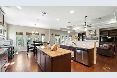 121 Carrizo Ridge, Floresville, TX 78114 - Photo 17