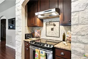 121 Carrizo Rdg, Floresville, TX 78114 - Photo 19