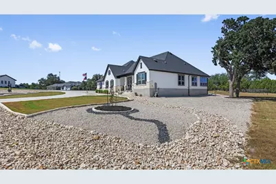 1207 Game Trail, New Braunfels, TX 78132 - Photo 3