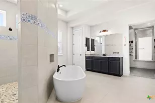 1207 Game Trl, New Braunfels, TX 78132 - Photo 43